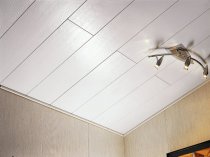 Подвесной потолок из ПВХ панелей — дешево и сердито